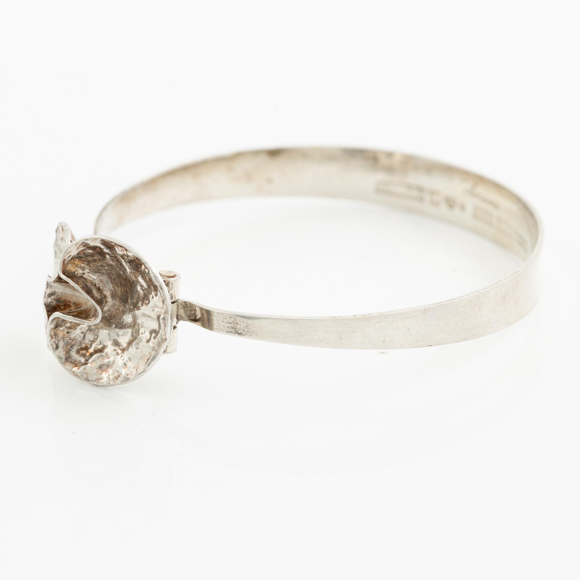 Theresia Hvorslev, bracelet, ring, pendant, earrings, 1 pair, sterling silver, chain, silver, Lidköping 1977, 1976, 1978 and 1973.