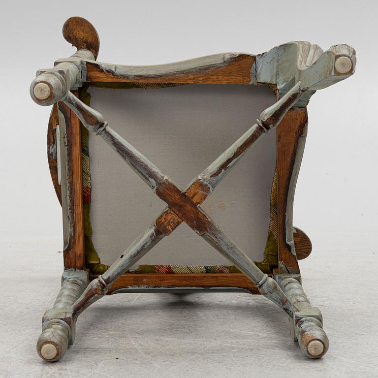 Powder chair, 19th century.