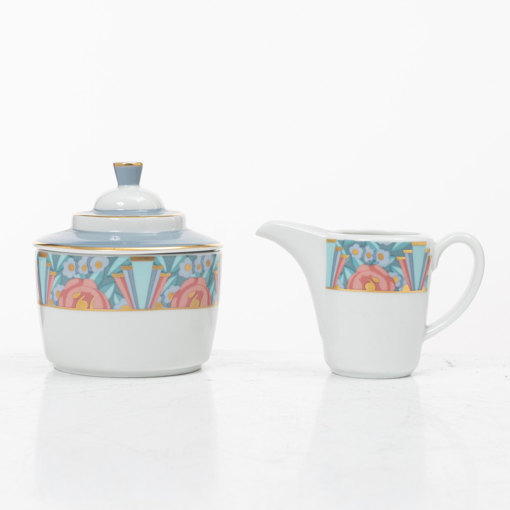 Heikki Orvola, matservis, 77 delar, porslin, "Amoroso",  Rörstrand.