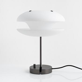 A 'Yoyo' table lamp from Norr11.