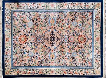 MATTA, Kina, 1900-talets andra hälft, 275x375 cm.
