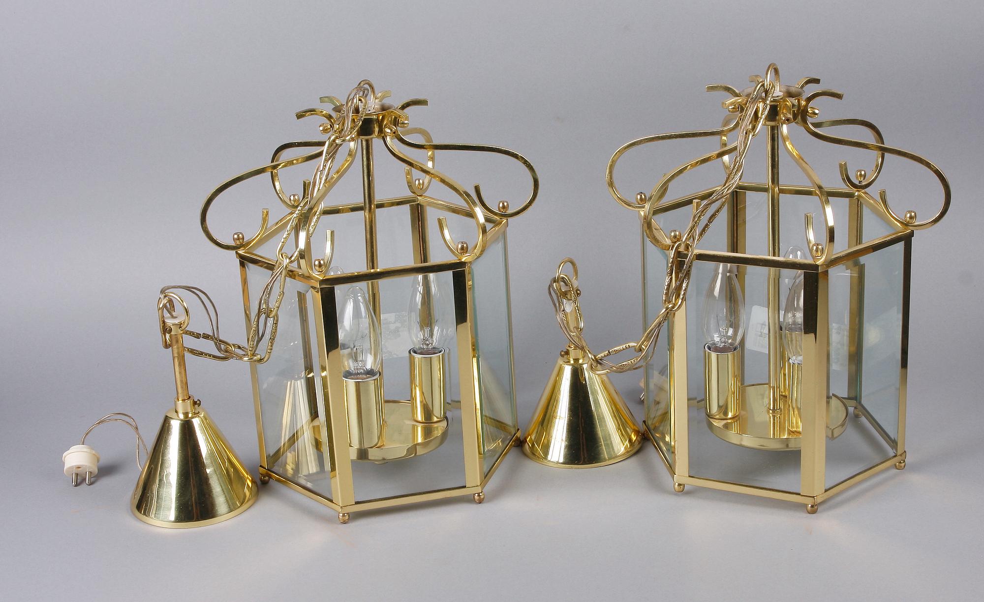 TAKLYKTOR, ett par, mässing och glas, 1900-tal.