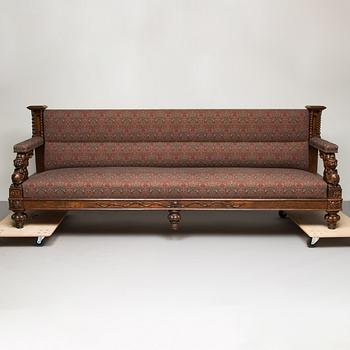 Sohva, Hotel Kämp, 1800-luvun loppu. Pituus 315 cm.