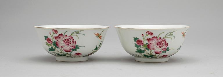 SKÅLAR, ett par, porslin, Kina 1900-tal.