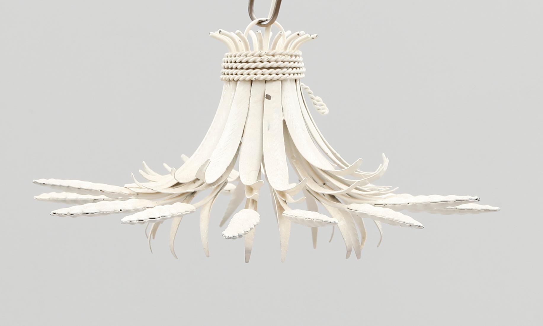 TAKLAMPA, Italien, 1900-talets andra hälft. Höjd ca 20 cm.
