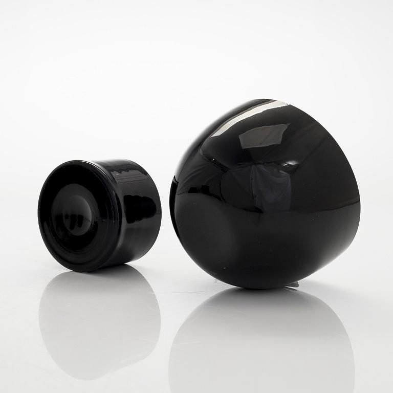 Nanny Still, A set of five mid 20th century service parts, "Black and White" for Riihimäki Glassworks.