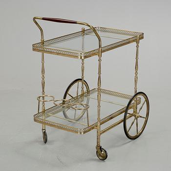 SERVERINGSVAGN, 1900-talets andra hälft.