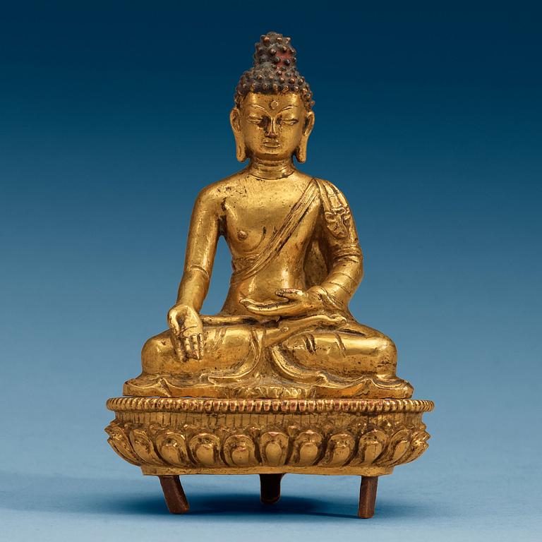 A gilt bronze Buddha, Qing dynasty (1644-1912).