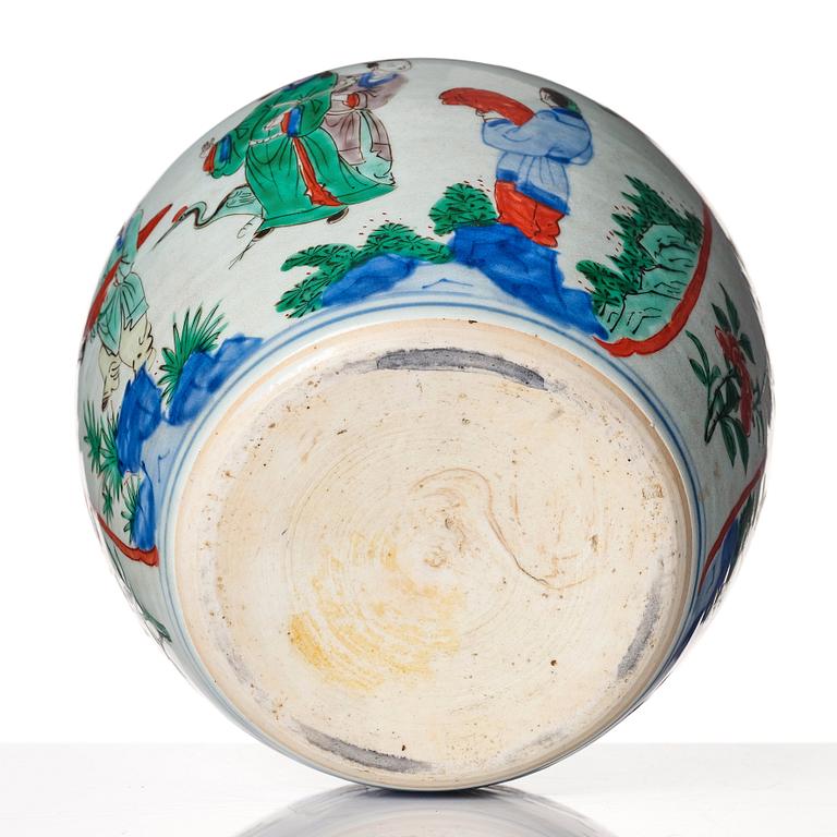 A Chinese Transitional jar with cover, 17th Century.