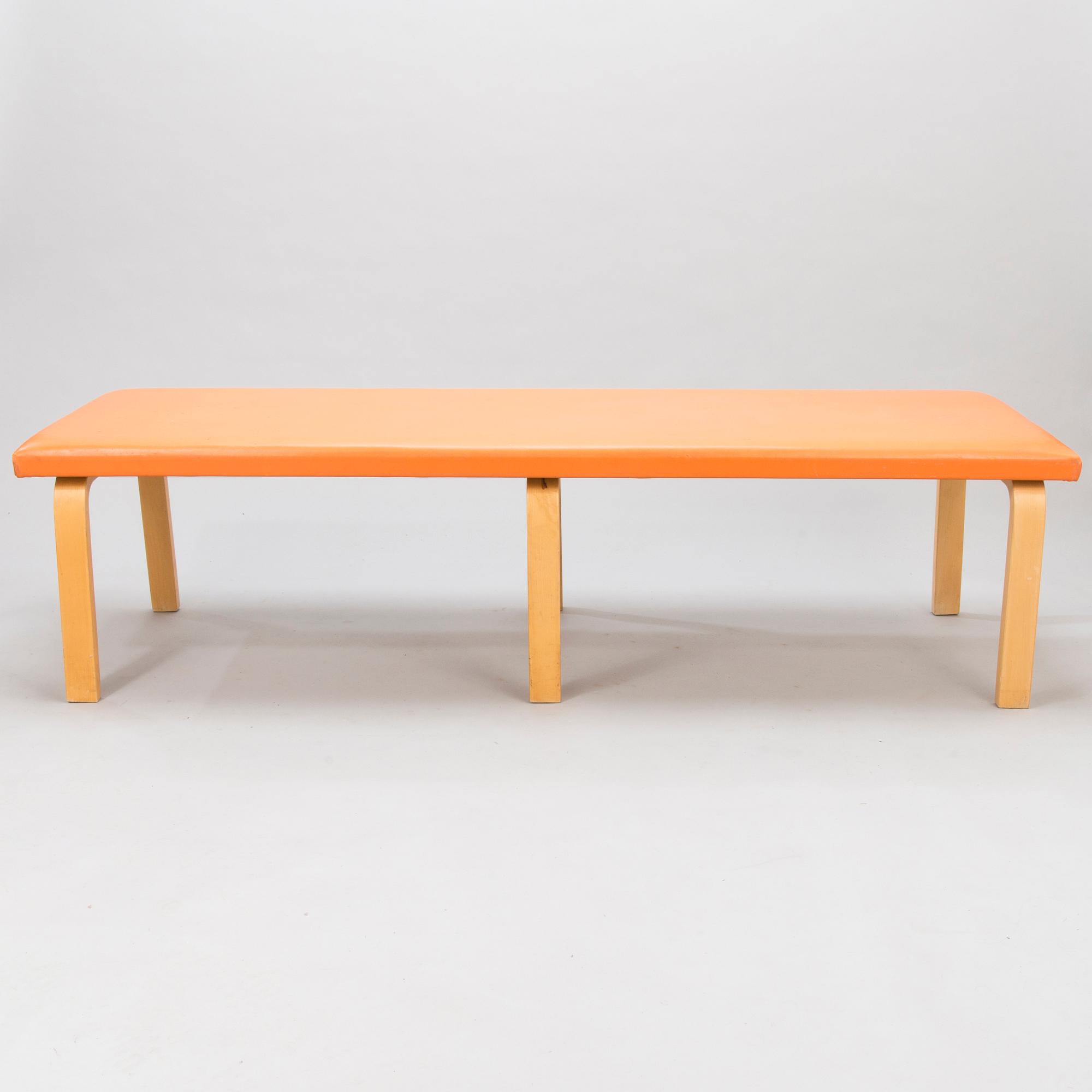 ALVAR AALTO, BÄNK/SOFFA, modell 168. Artek 1960/70-tal.