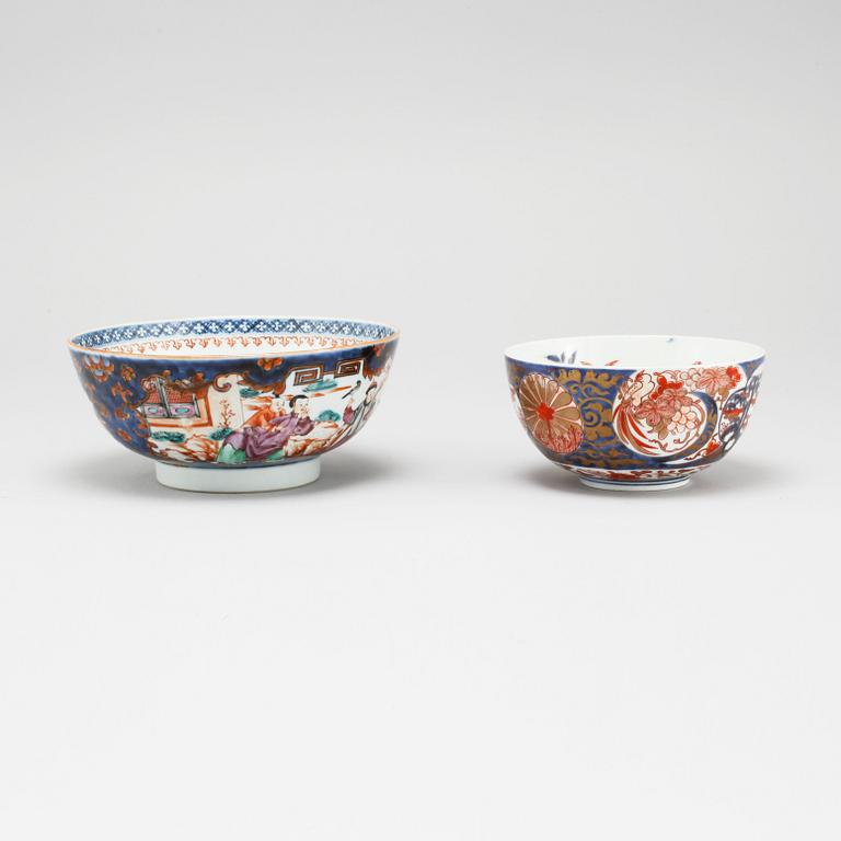 Two porcelian chinese 18th century bowls.