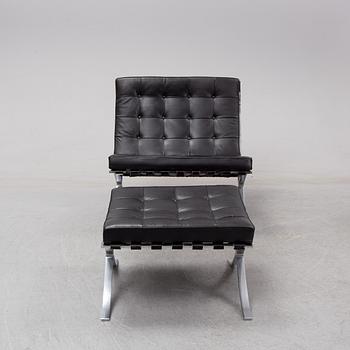 Ludwig Mies van de Rohe, fåtölj med fotpall, "Barcelona", Knoll.