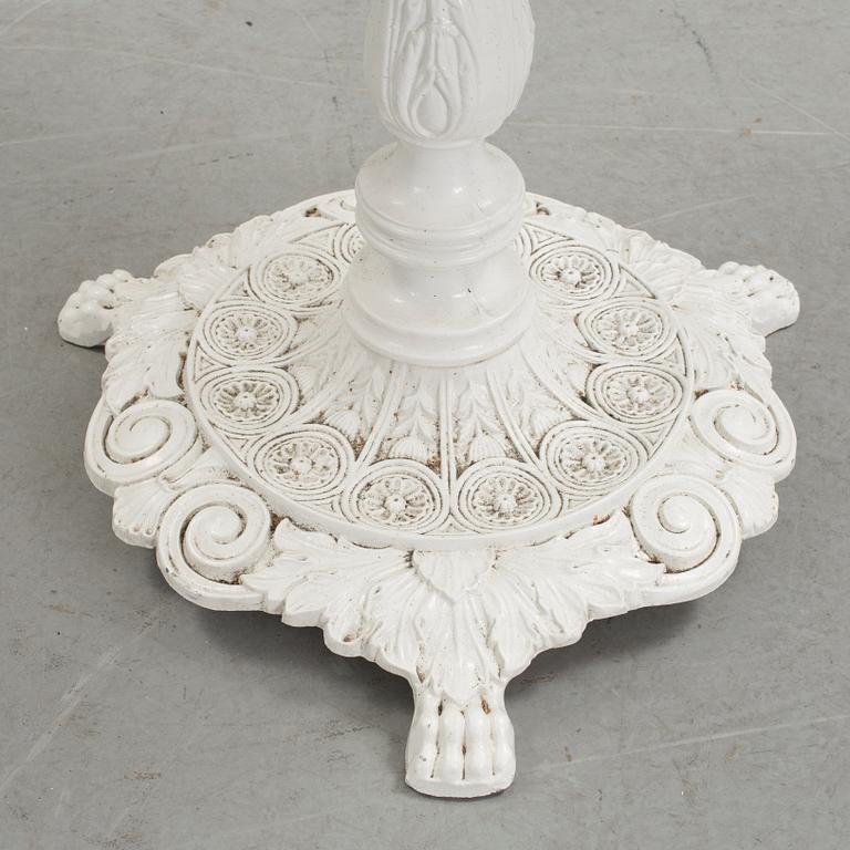 TRÄDGÅRDSBORD, 1900-talets sista kvartal.