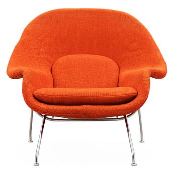 106. An Eero Saarinen 'Womb Chair', Knoll International.