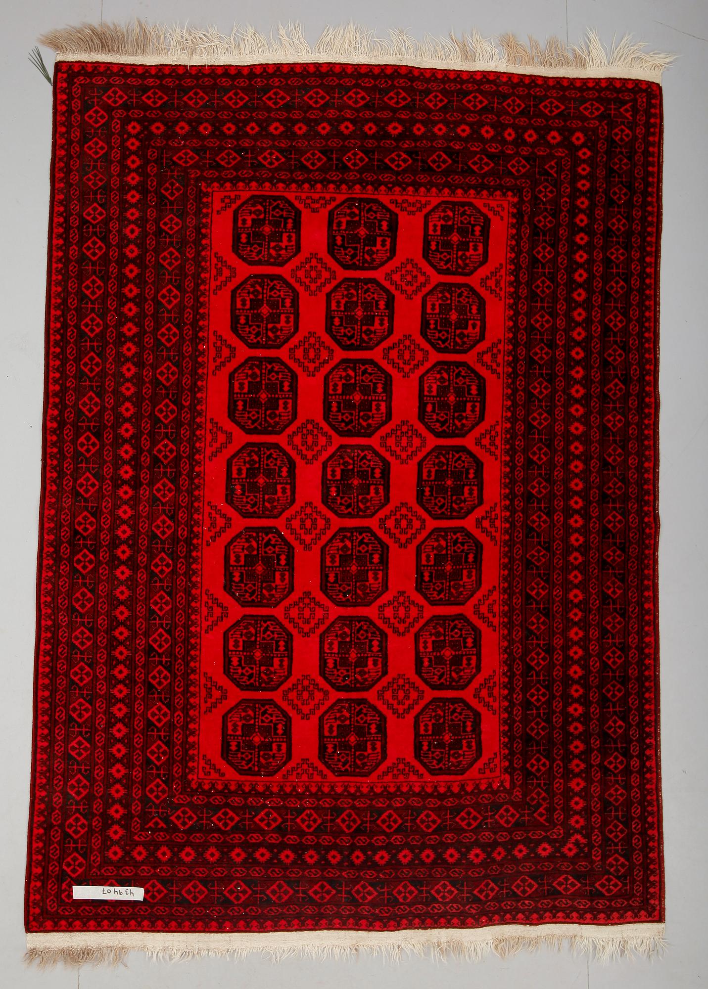 MATTA, Afghan, 280 x 203 cm.