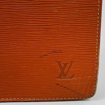 PORTFÖLJ, "Serviette conseiller ambassadeure Epi", Louis Vuitton, Paris, Frankrike.