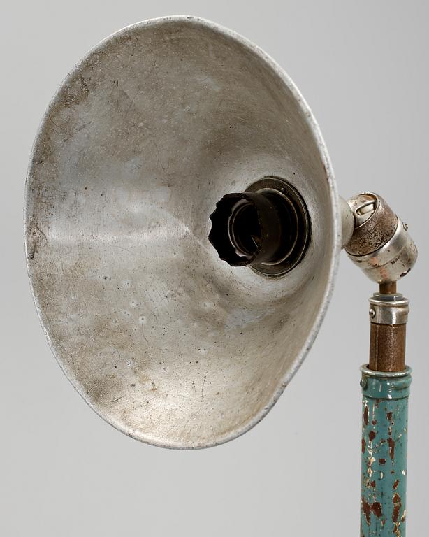 VÄGGLAMPA / INDUSTRILAMPA, "Triplex", Johan-Petter Johansson, 1900-talets mitt.