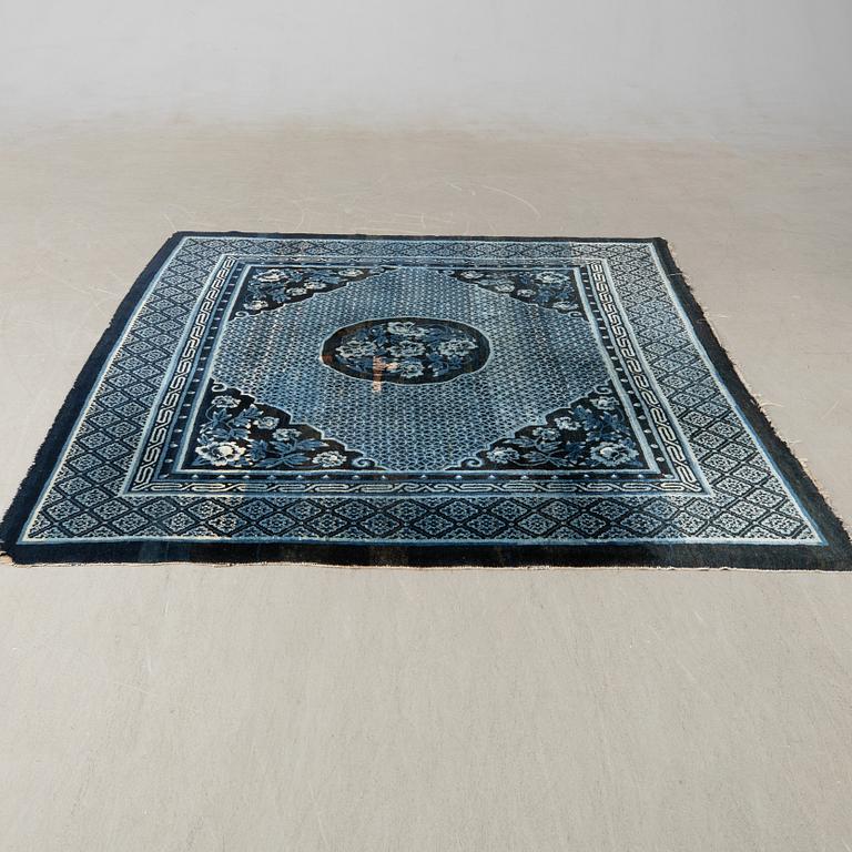 Carpet, China, antique approx. 223x183 cm.