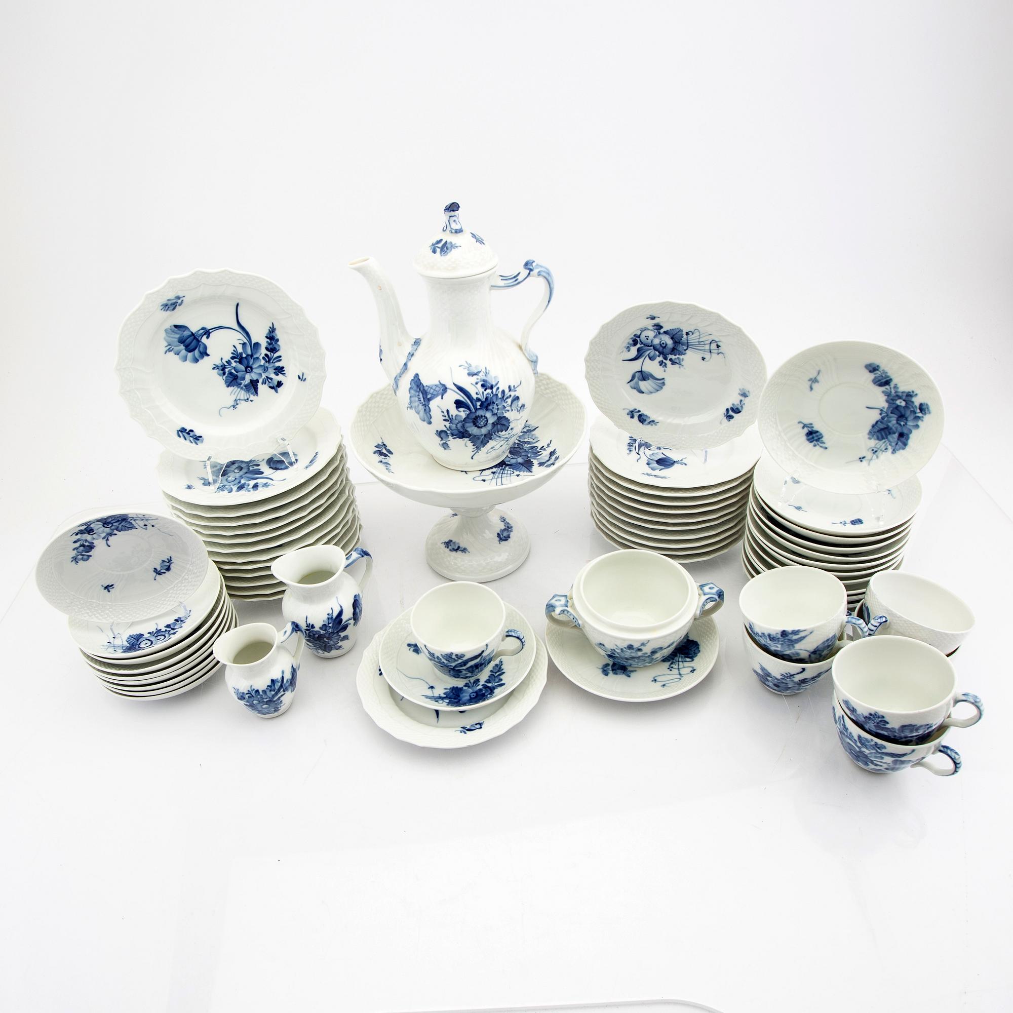 Coffee service 54 dlr "Blå Blomst" Royal Copenhagen Denmark porcelain 1953-1983.