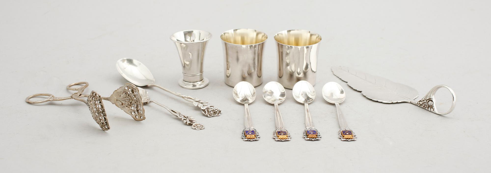 SAMLING SILVERFÖREMÅL, 11 delar, 1900-tal. Vikt ca 212 g.