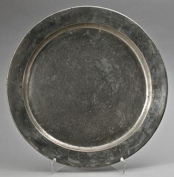 A Swedish pewter plate, Carl Logren, Falun 1750-75.