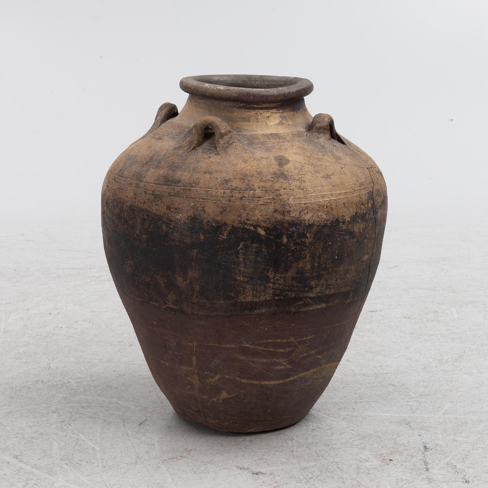 A ceramic vase, 19th century or older.