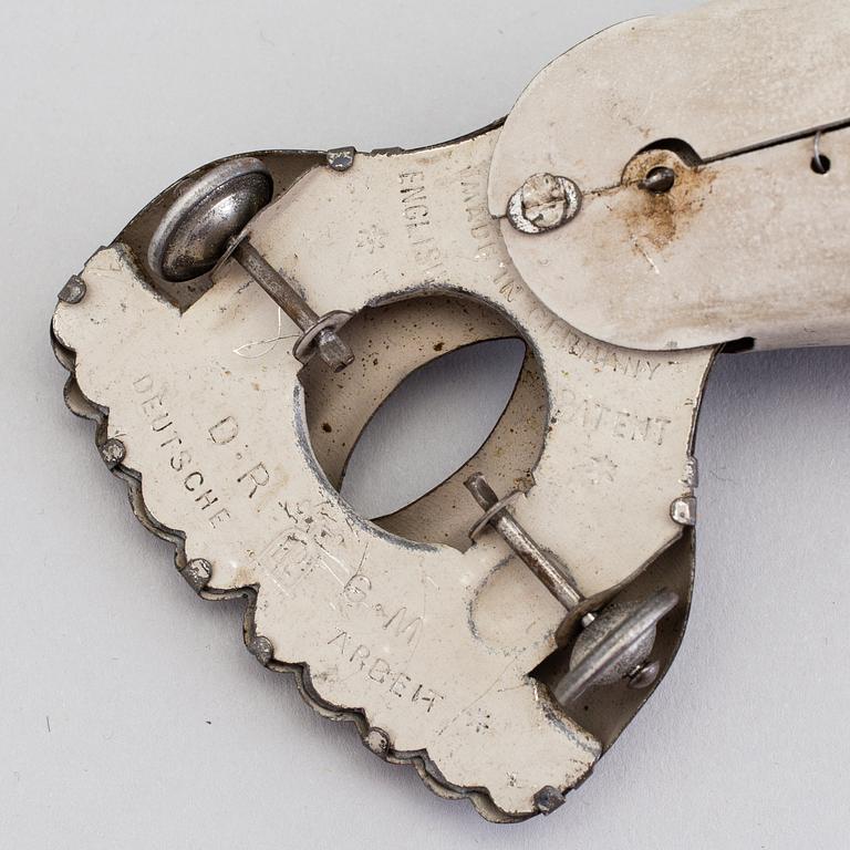 A tinplate Lehmann Der Zahme Seehund, Germany. In production 1899-1935.