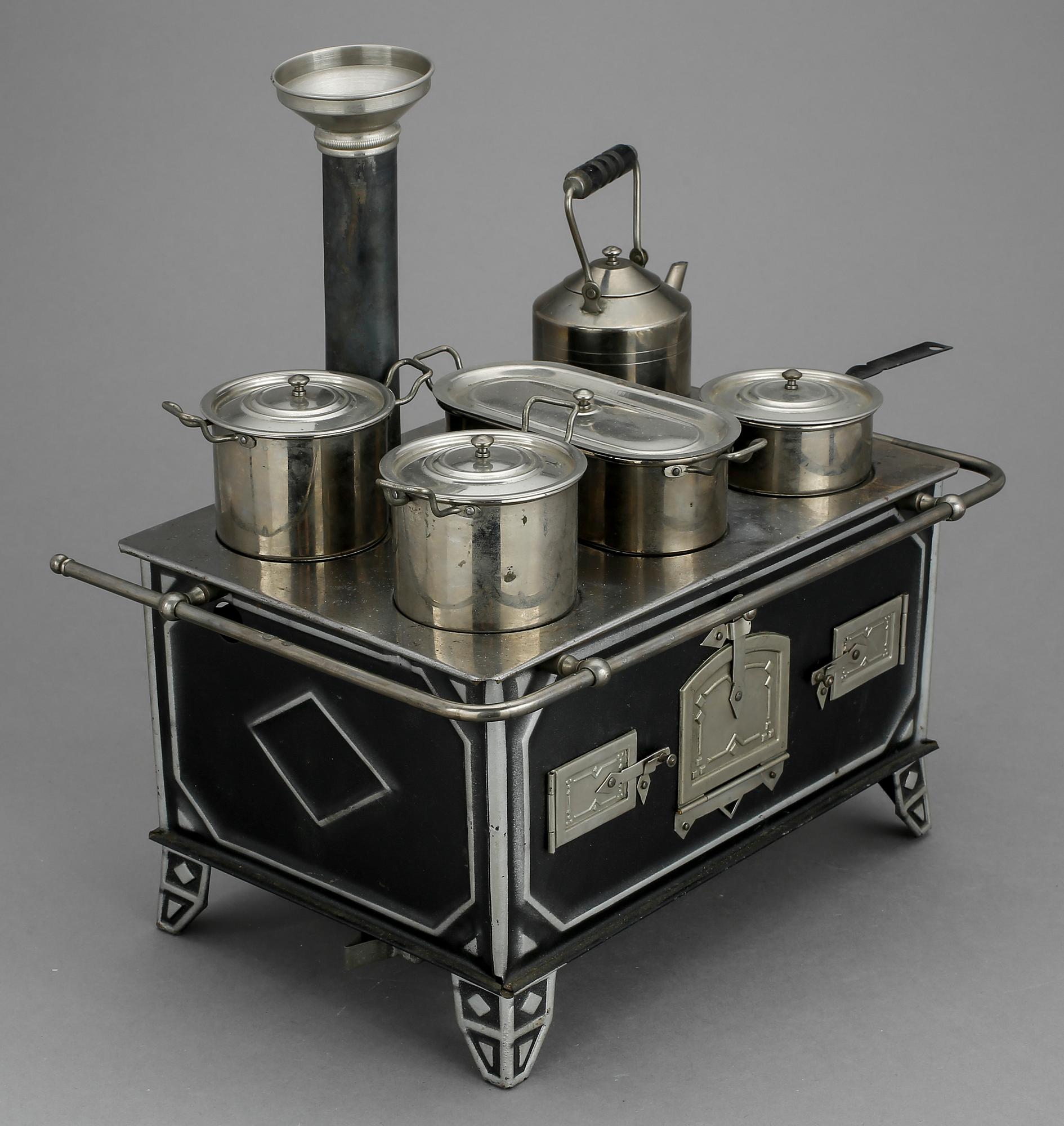 LEKSAKSSPIS, plåt, märkt DRGM, cirka 1910-tal.