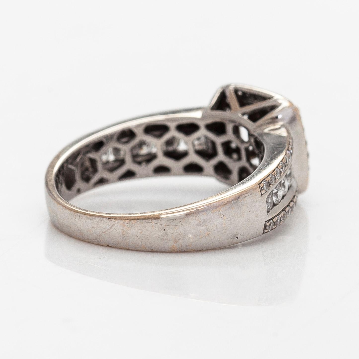 Ring, briljant- och åttkantslipade diamanter, 14K vitguld,