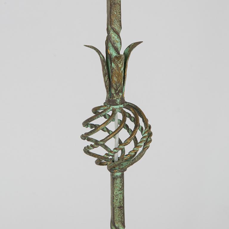 Lattiavalaisin, malli 811, Taidetakomo Hakkarainen, 1930-luku.