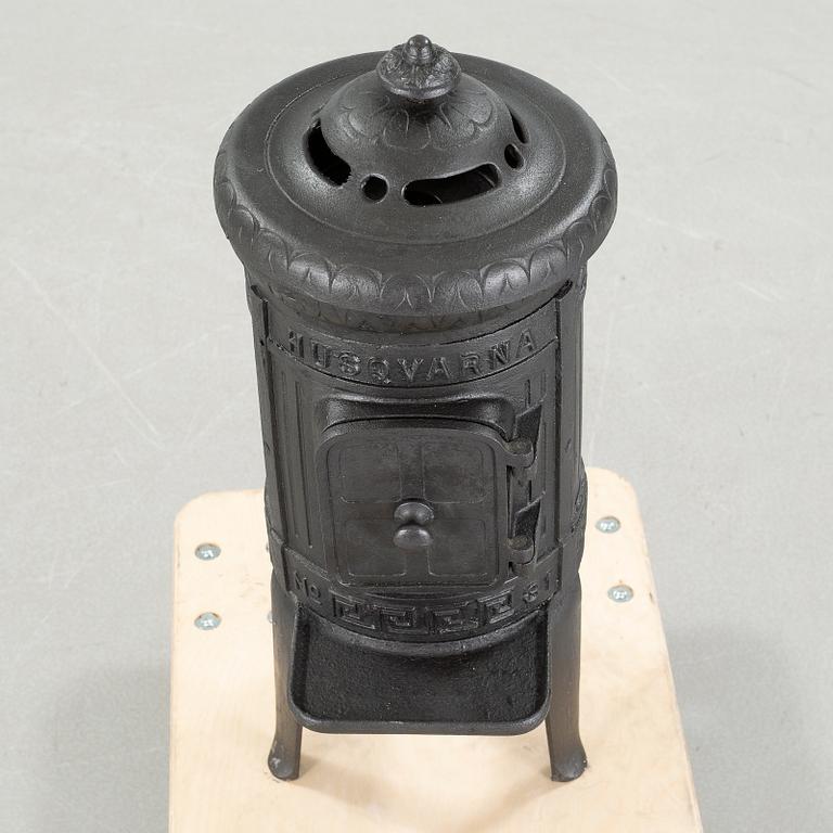 A cast iron stove by Husqvarna on the first half of the 20th century.