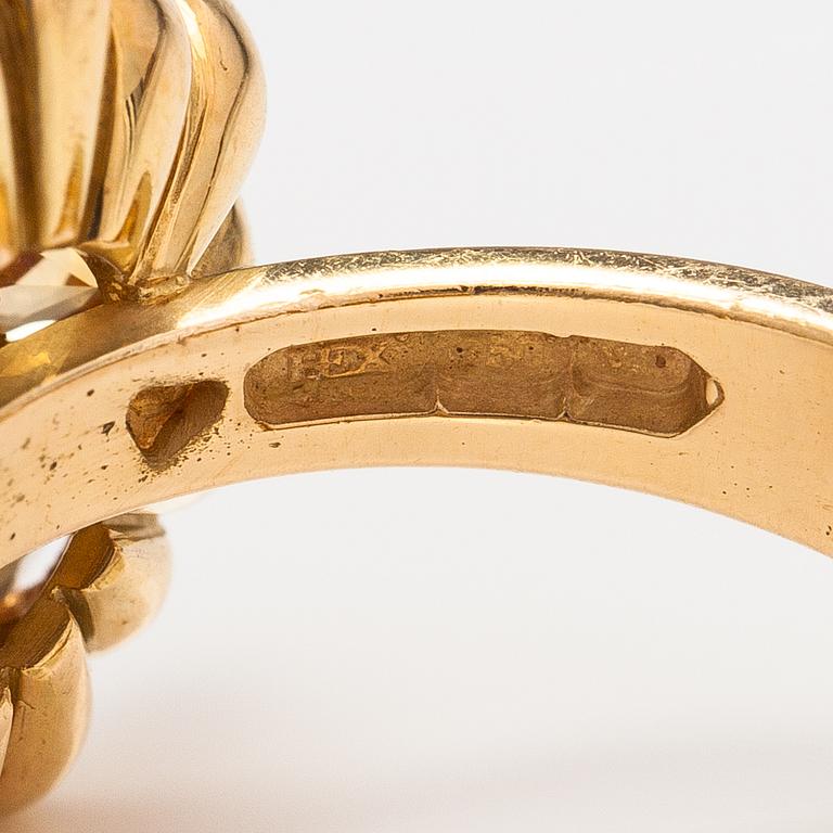 An 18K gold ring "Catherine the great" with citrines and ca. 0.20 ct of diamonds. Ofelia Jewelry, Helsinki 1998.