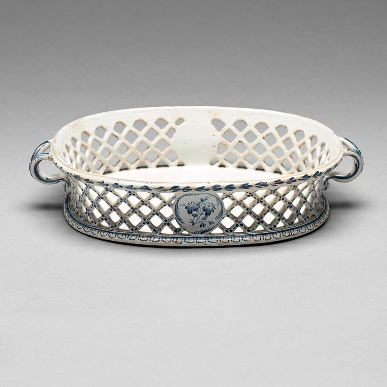 GALLERKORG, fajans. Rörstrand, 1761.