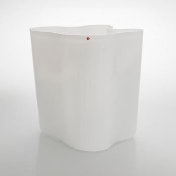 Alvar Aalto, maljakko, 3031, signerad Alvar Aalto.