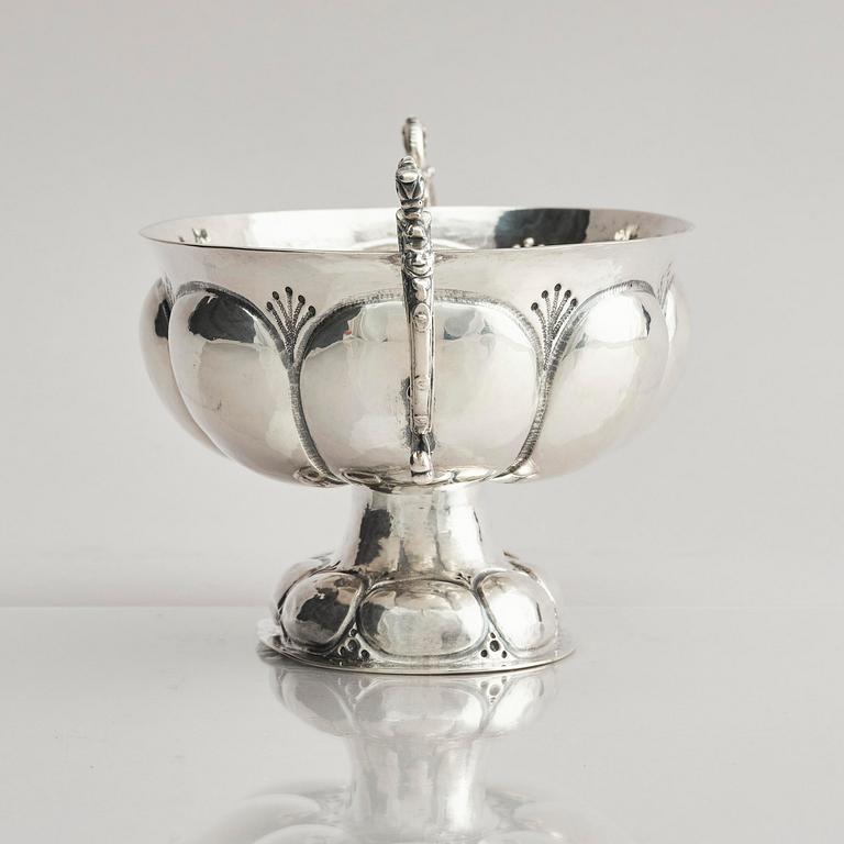A German early 18th century silver bowl on foot, mark of Peter Cornelis Mol, Emden.