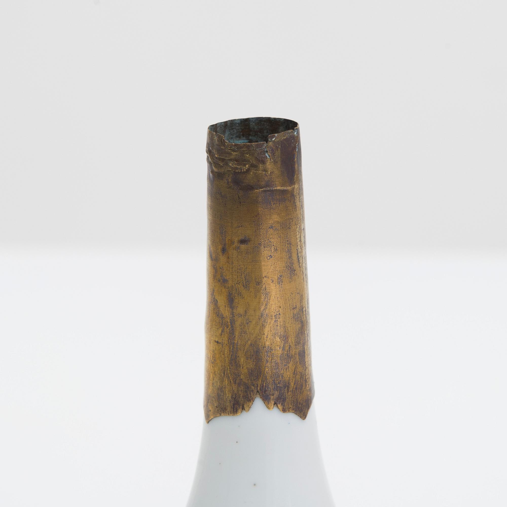 Stekfat, porslin, kompaniporslin, Qingdynastin, Qianglong (1736-1795) och vas, porslin, Kangxi.