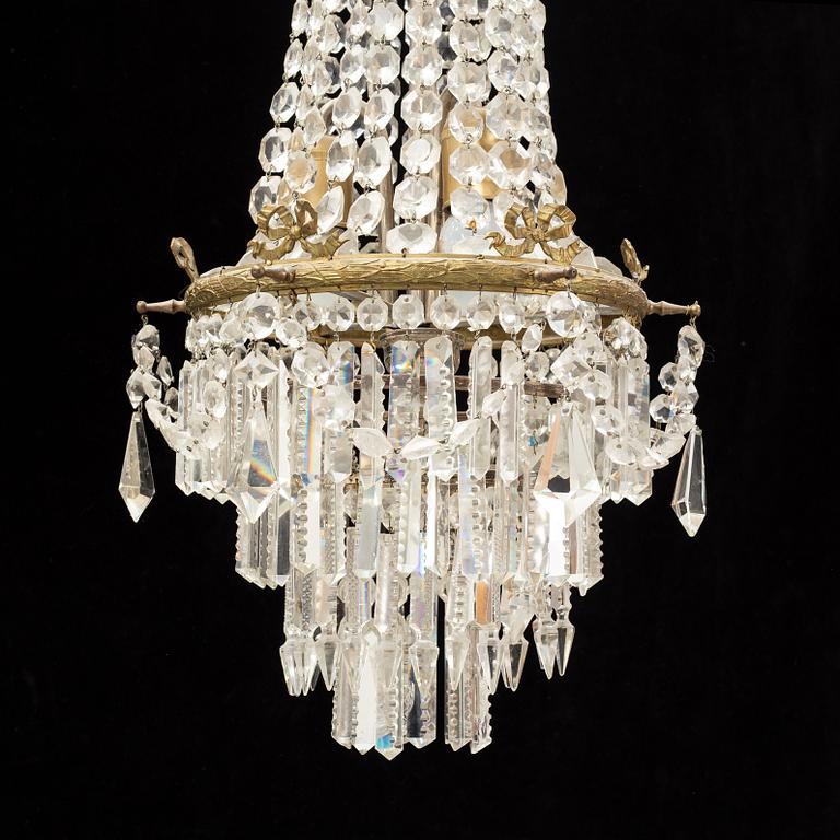 A chandelier, early 20th Century.