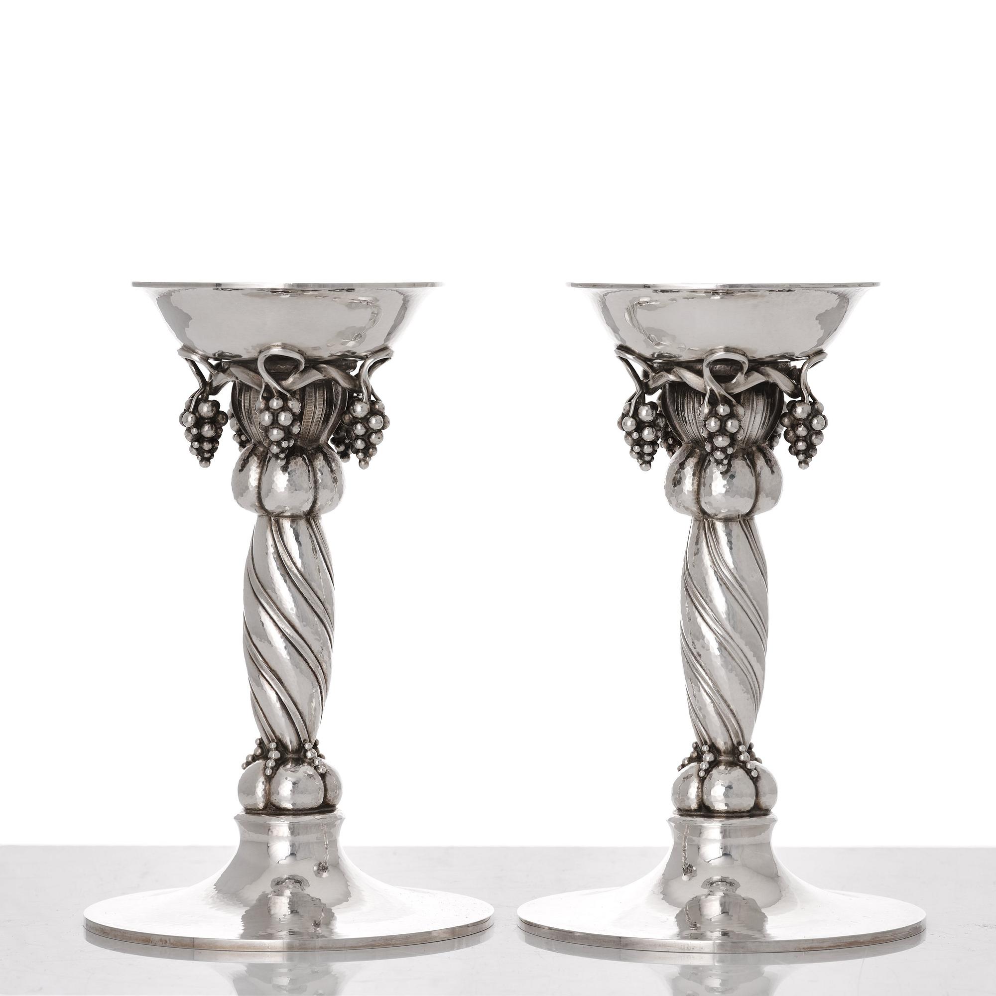 Georg Jensen, ett par ljusstakar, Köpenhamn 1996, sterling silver, designnr 263B.