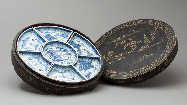 CABARET, porslin, 7 delar, Kina, omkring 1900.