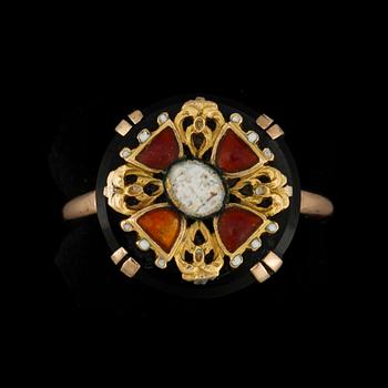 RING, 14k guld med senare monterad St Annaorden. Vikt 4,6g.