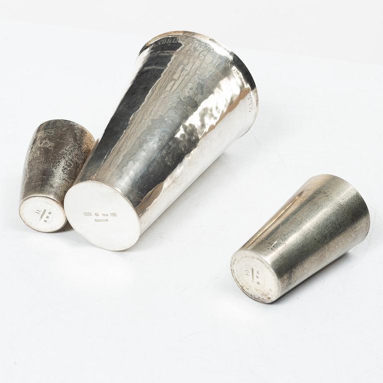 Bägare, 3 st, silver, bl a Eric Ericsson Dalerik, Gävle 1957.