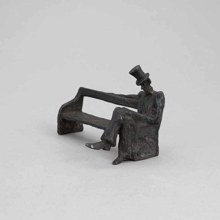 KG BEJEMARK, skulptur, "Nils Ferlin", signerad.