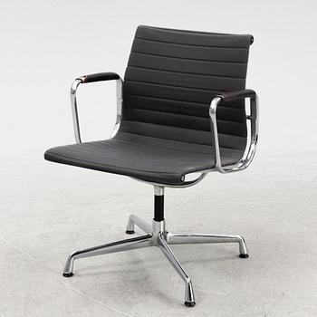 Charles & Ray Eames, EA 108 office chair, Vitra.