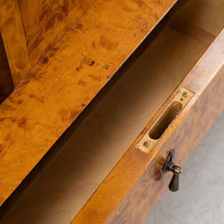 A 1930's cabinet.