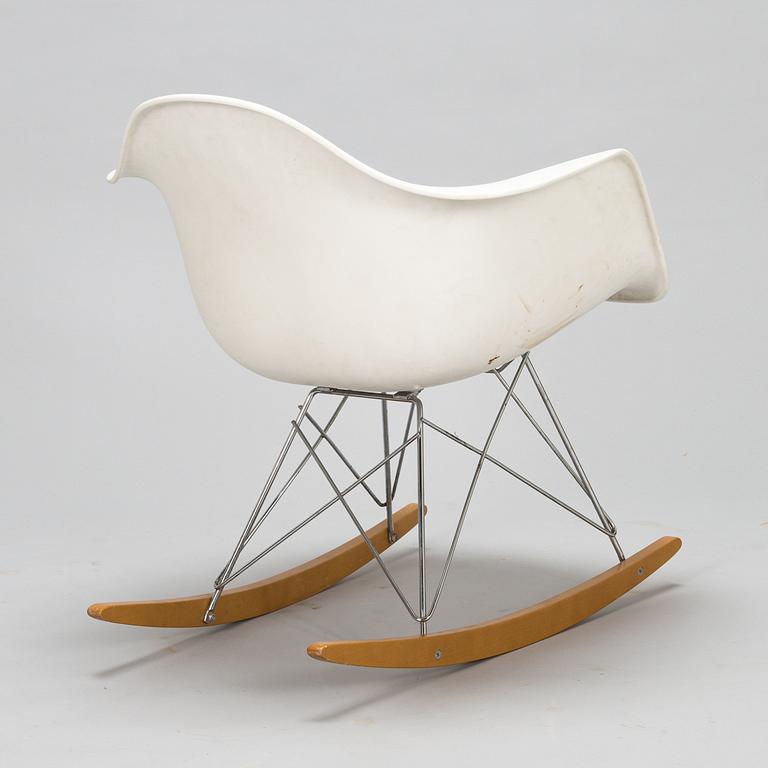 Charles och Ray Eames, gungstol, "Eames Plastic Armchair RAR", Vitra 2015.