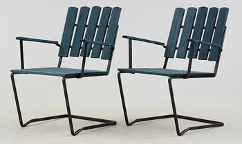 KARMSTOLAR, ett par, omkring 1900-talets mitt.