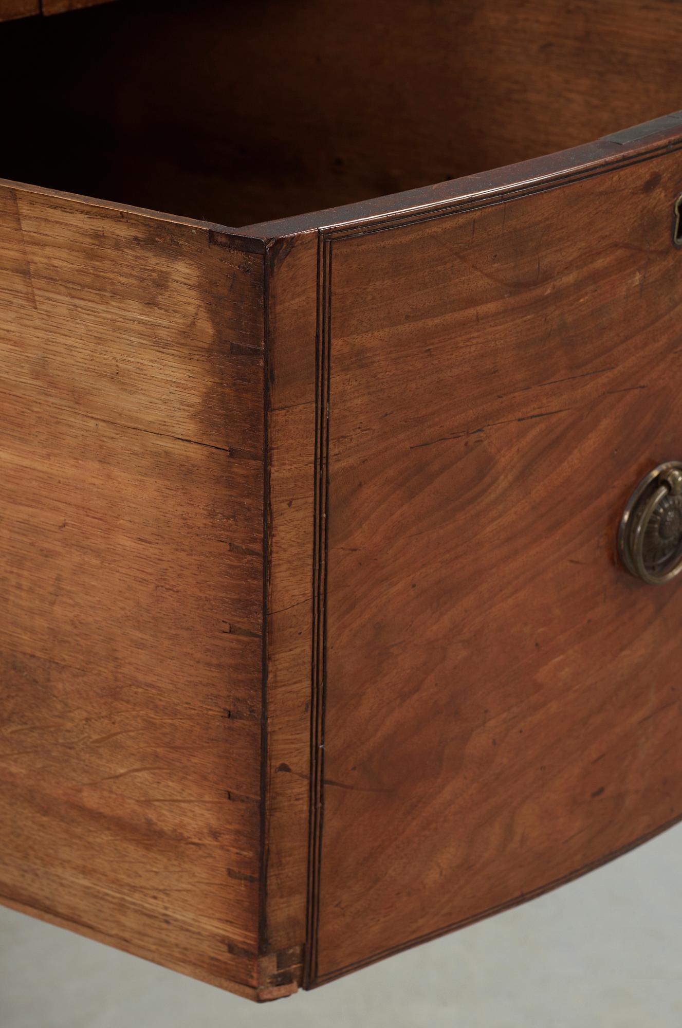 SIDEBOARD, England, 1900-talets början.