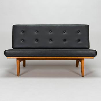 Carl Gustaf Hiort af Ornäs, a 1950s 'Åre' sofa for Puunveisto Oy - Wood work Ltd.