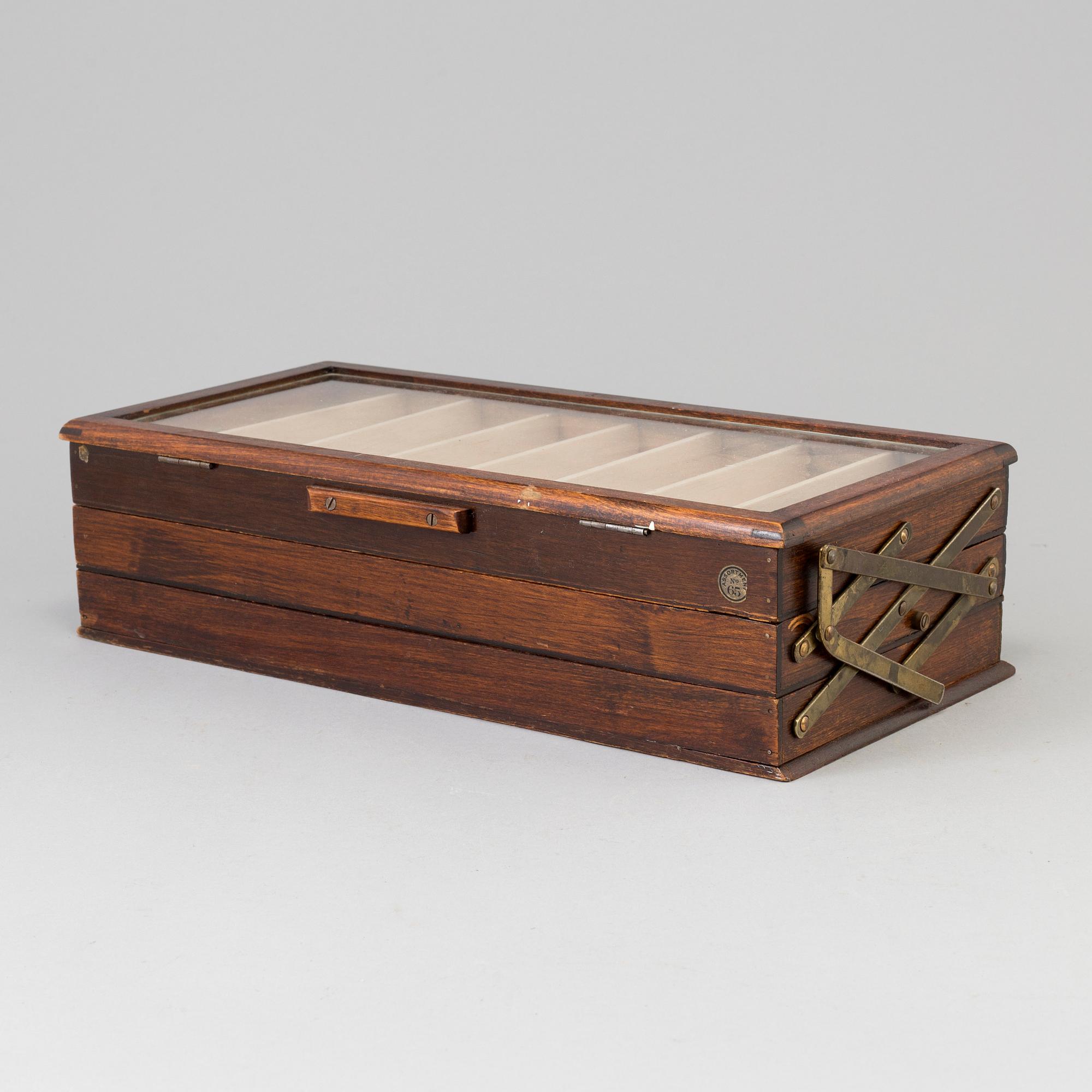 A sewing box 'Anchor' by Clarks, early 20th century.