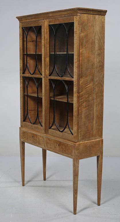 BOKSKÅP, 1900-talets första hälft.